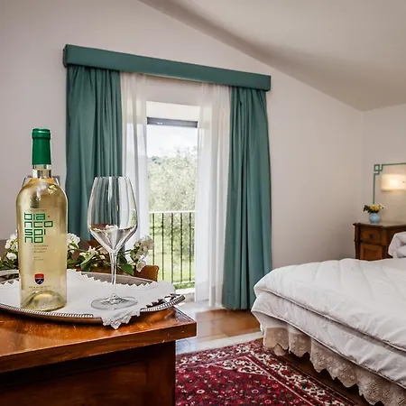 Acquaviva Wine